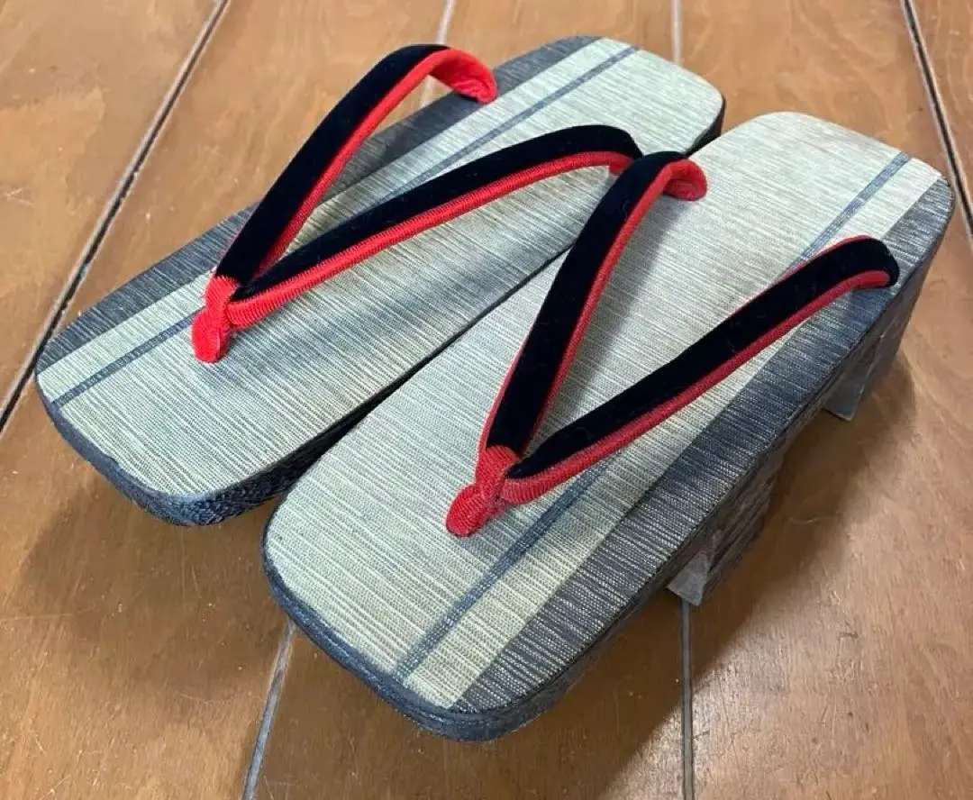 Thumbnail of Unused ★ Slightly Damaged ★ Women's Yoshicho Geta Clogs, Paulownia Wood, Two-Tooth, Made in Japan 【Fits Sizes 22.5-25cm】