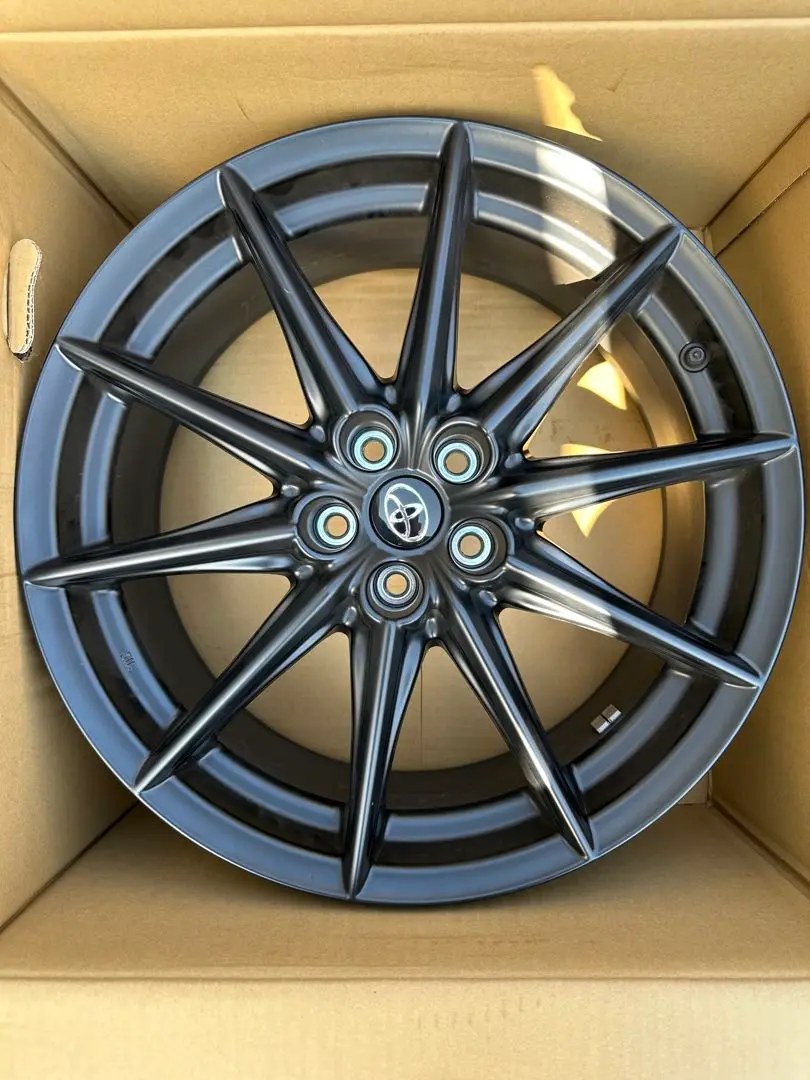 GR86　RZグレード　純正ホイール４本セット トヨタ GR86 RZ 純正 18in 7.5J +48 PCD100 4本セット プリウス
