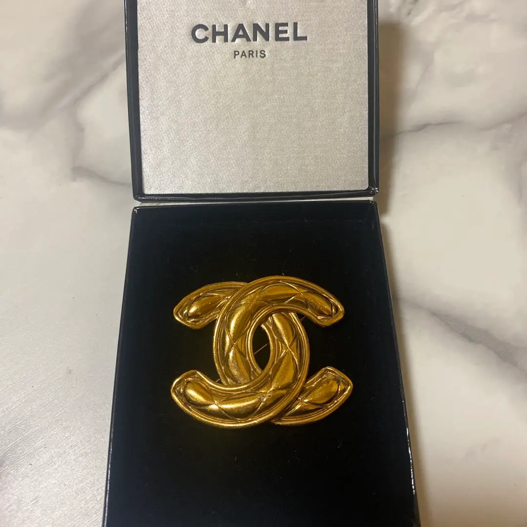 香奈兒 CHANEL 雙C標誌 的縮圖