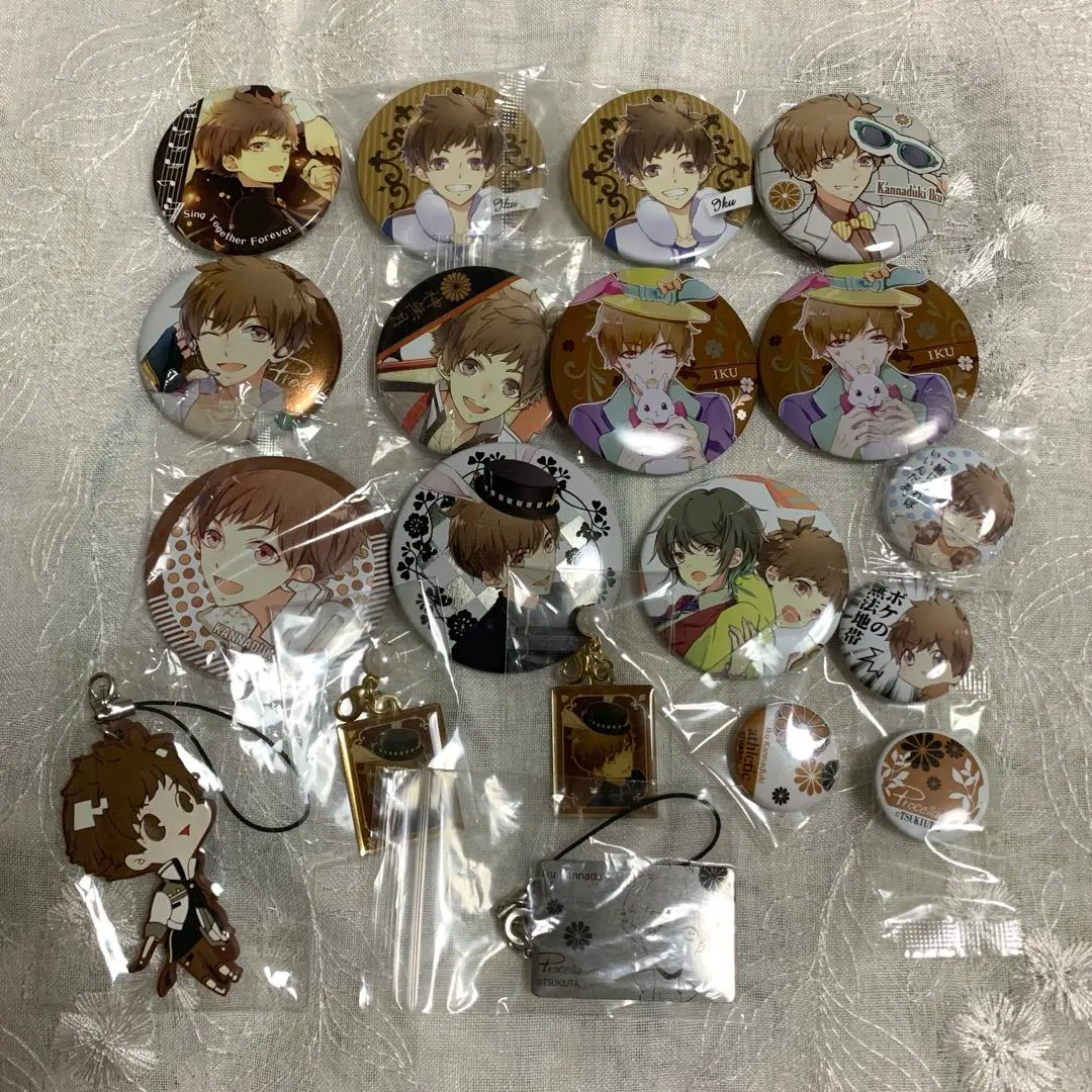 Thumbnail of Tsukiuta Iku Merchandise Bundle: Can Badges, Metal Charms, etc.
