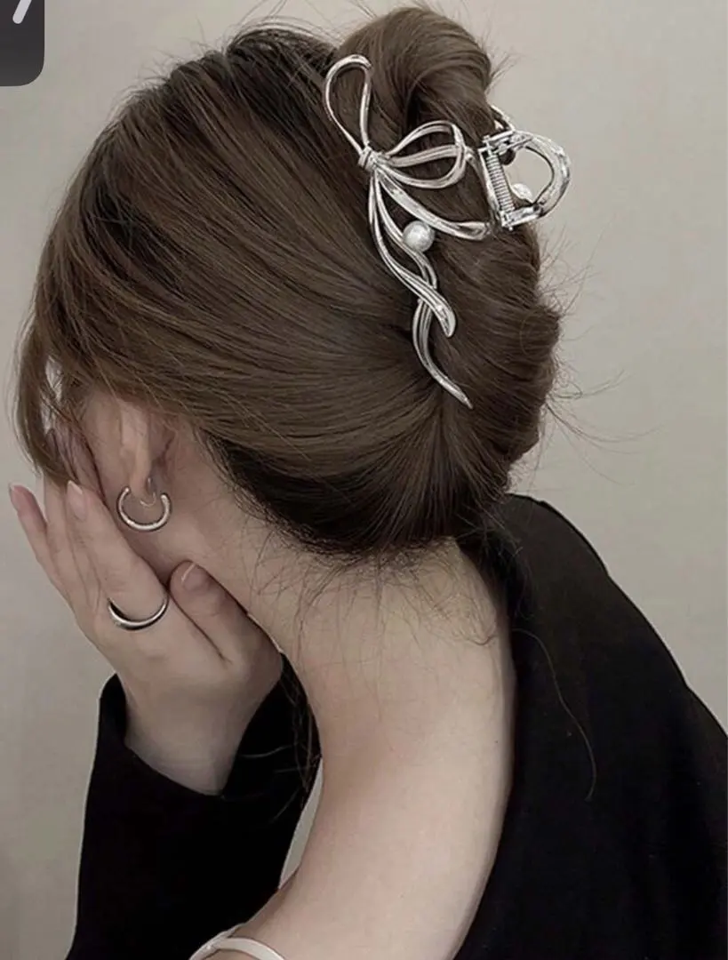 Thumbnail of 【New‼️】Ribbon-shaped metal hair clip, silver