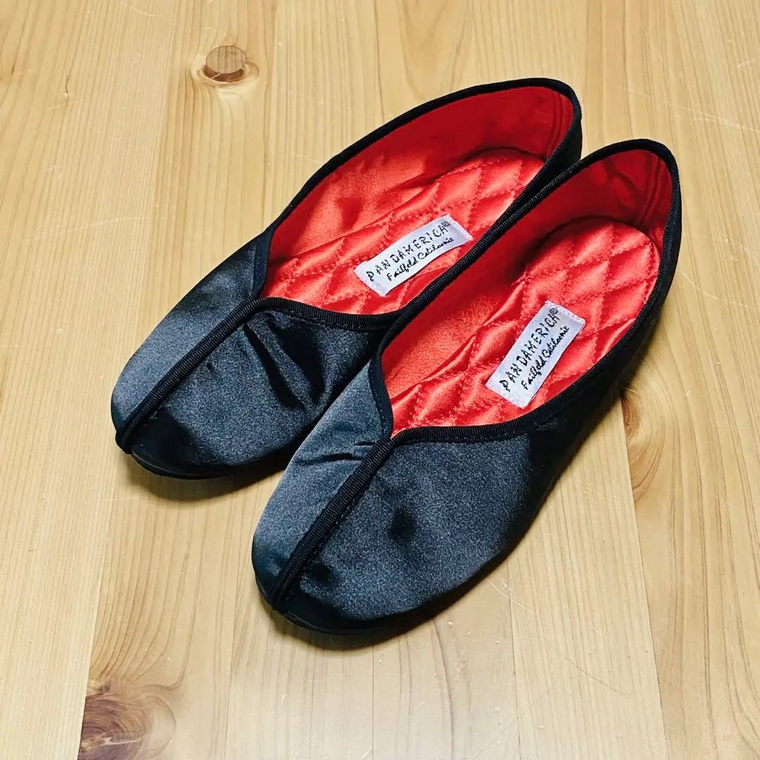TOGA パンダメリカ カンフーシューズ 39 トーガ」 × 「パンダメリカ」 “東賀”の刺しゅうを施したカンフー
