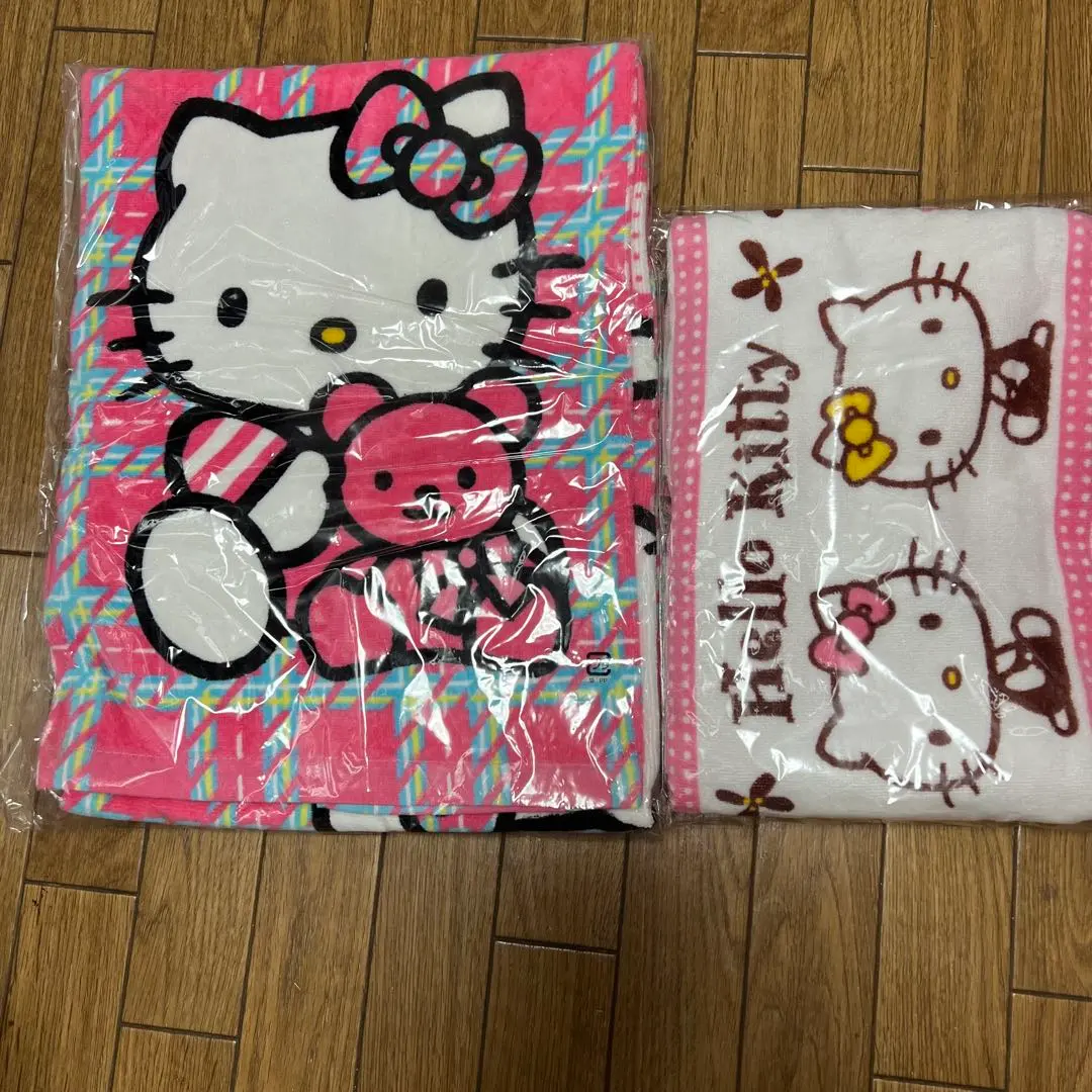 Thumbnail of Super Rare Hello Kitty Bath Towel