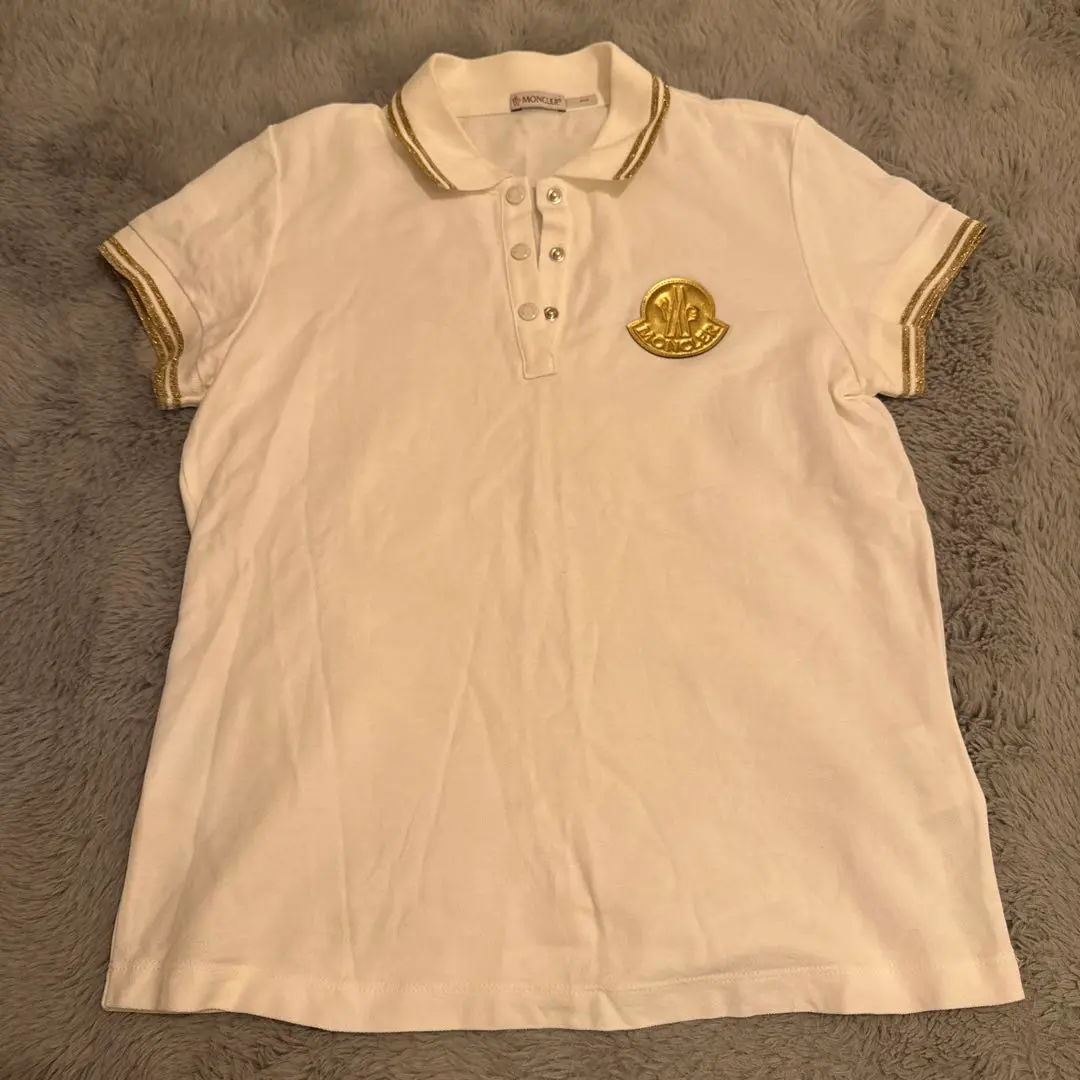 モンクレール　MONCLER ポロシャツ　ゴールド刺繍 MONCLER モンクレール 半袖ポロシャツ ゴールド 金色 ブランド