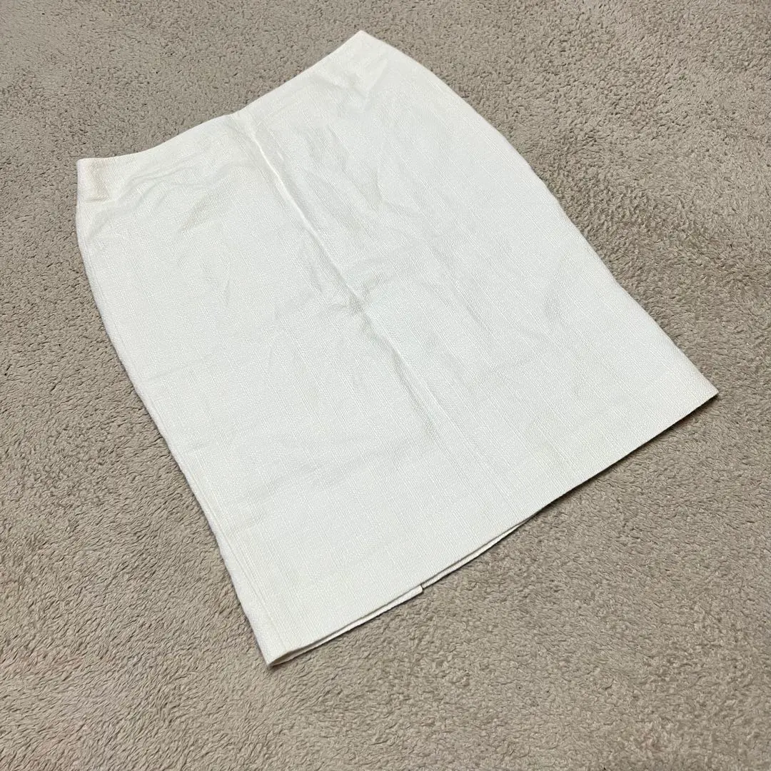 Thumbnail of Excellent Condition Salvatore Ferragamo Linen Cotton Skirt Ivory 38