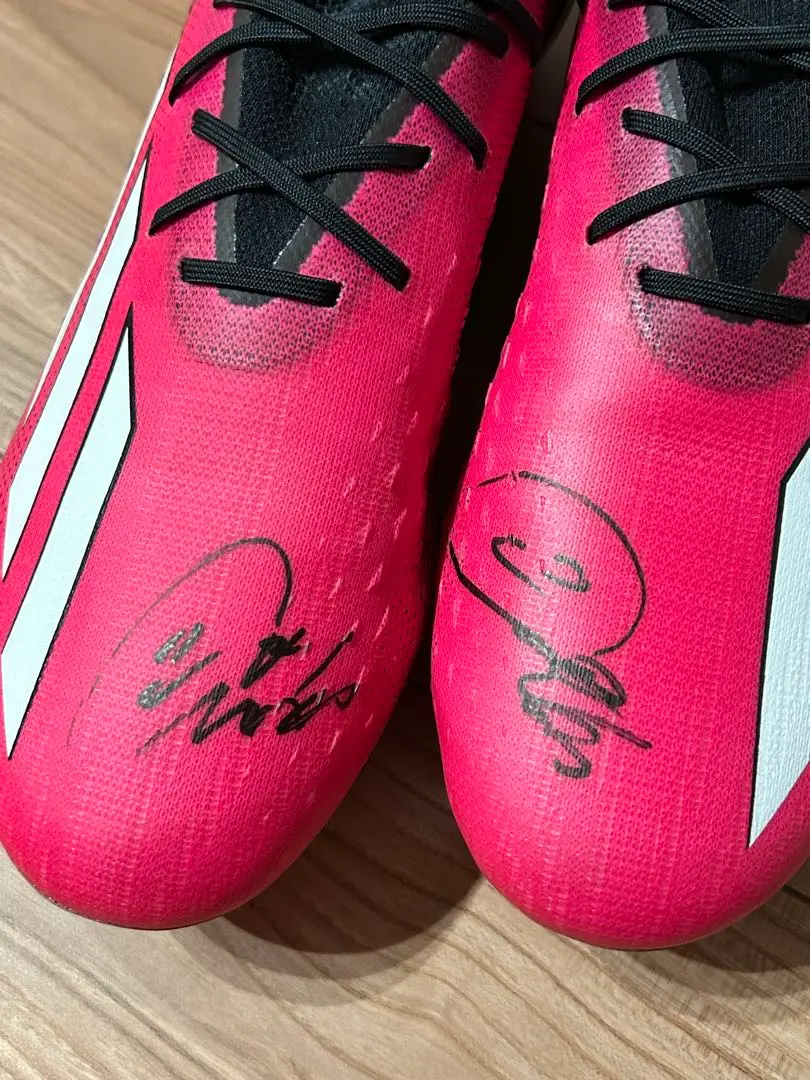 2025年最新】実使用サイン入りスパイクの人気アイテム - メルカリ