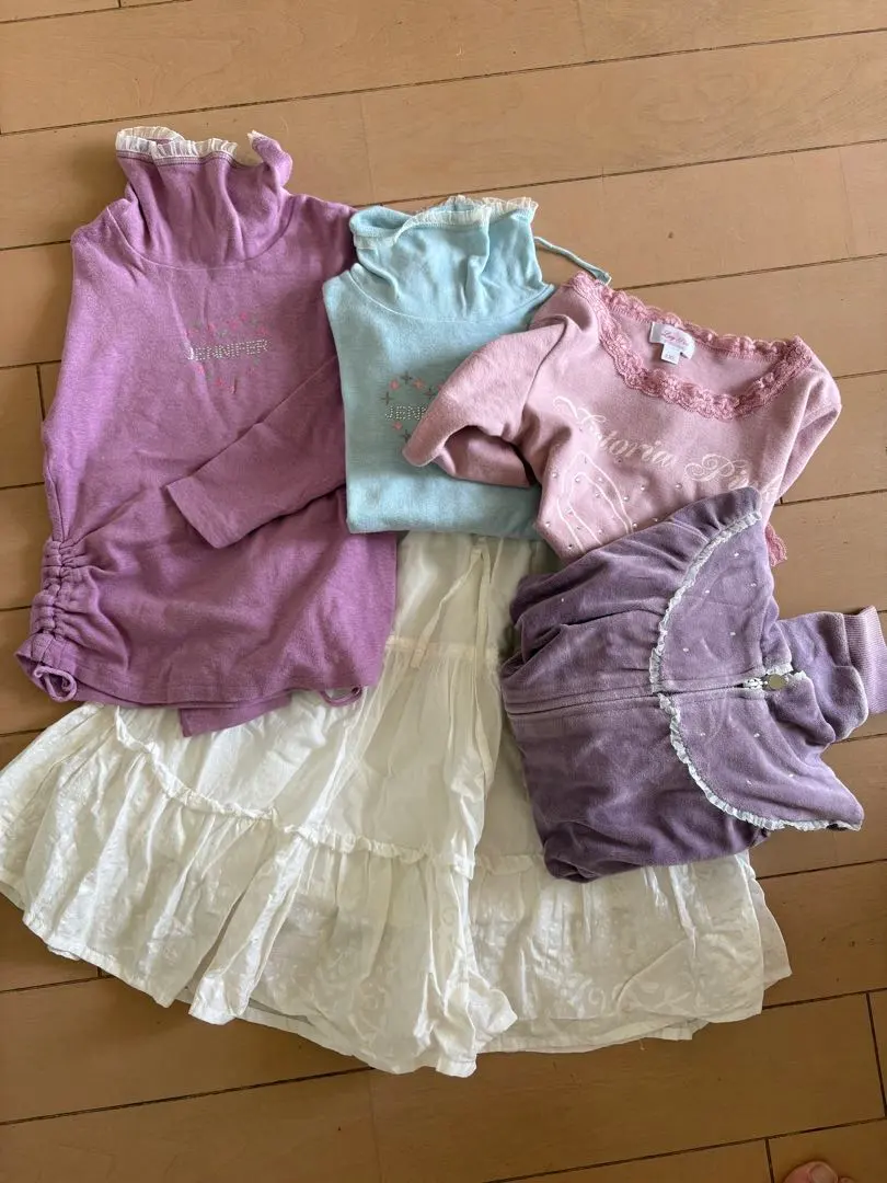 Thumbnail of Uniqlo Size 130 Girls' 130 Top and Skirt 5-Piece Set