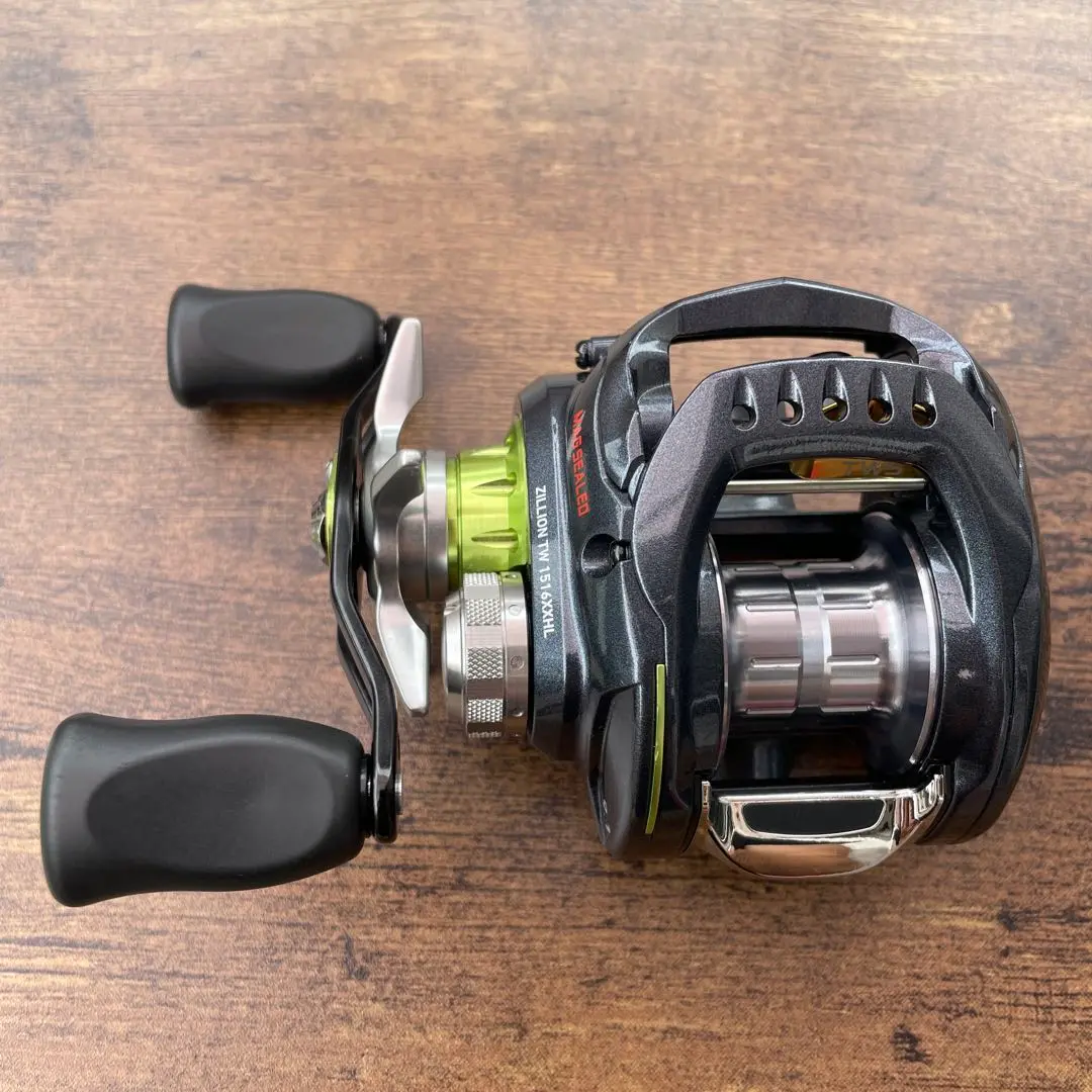 ジリオンTW1516XXHL レフトハンドル Amazon | ダイワ(DAIWA) ベイトリール ジリオン TW 1516HL (左