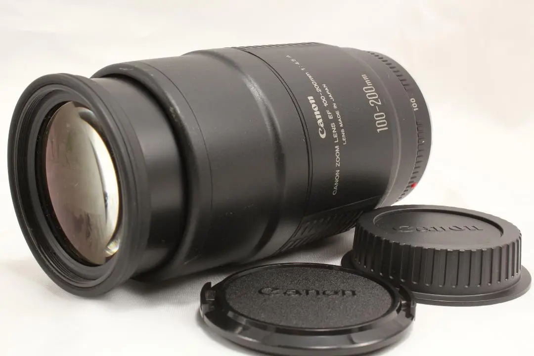 CANON EF 100-200mm F4.5 A 前後キャップ付き EF100-200mm F4.5A 光と影を操るレンズの魅力 - 魅惑の中望遠