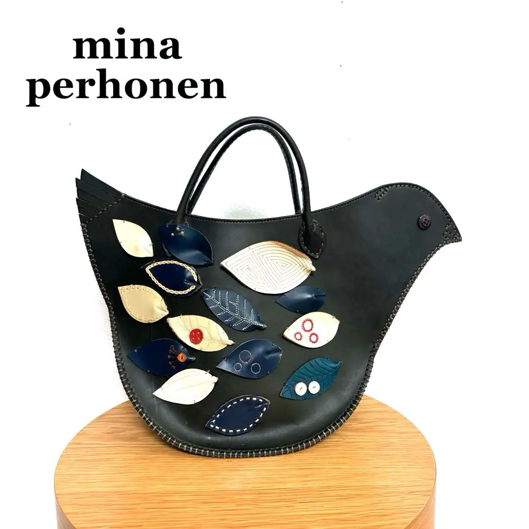 極美品 ミナペルホネン tori bag ポシェット/オリーブ 鳥バッグ 牛革 鳥のフォルムが愛らしい「ミナ ペルホネン」定番の“tori bag