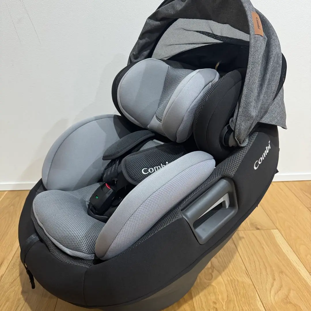 大幅値下げ 超美品 コンビ THE S Air R129 EG ロッタ ZE コンビ ホワイトレーベル THE S R129 エッグショック ZE｜コンビ