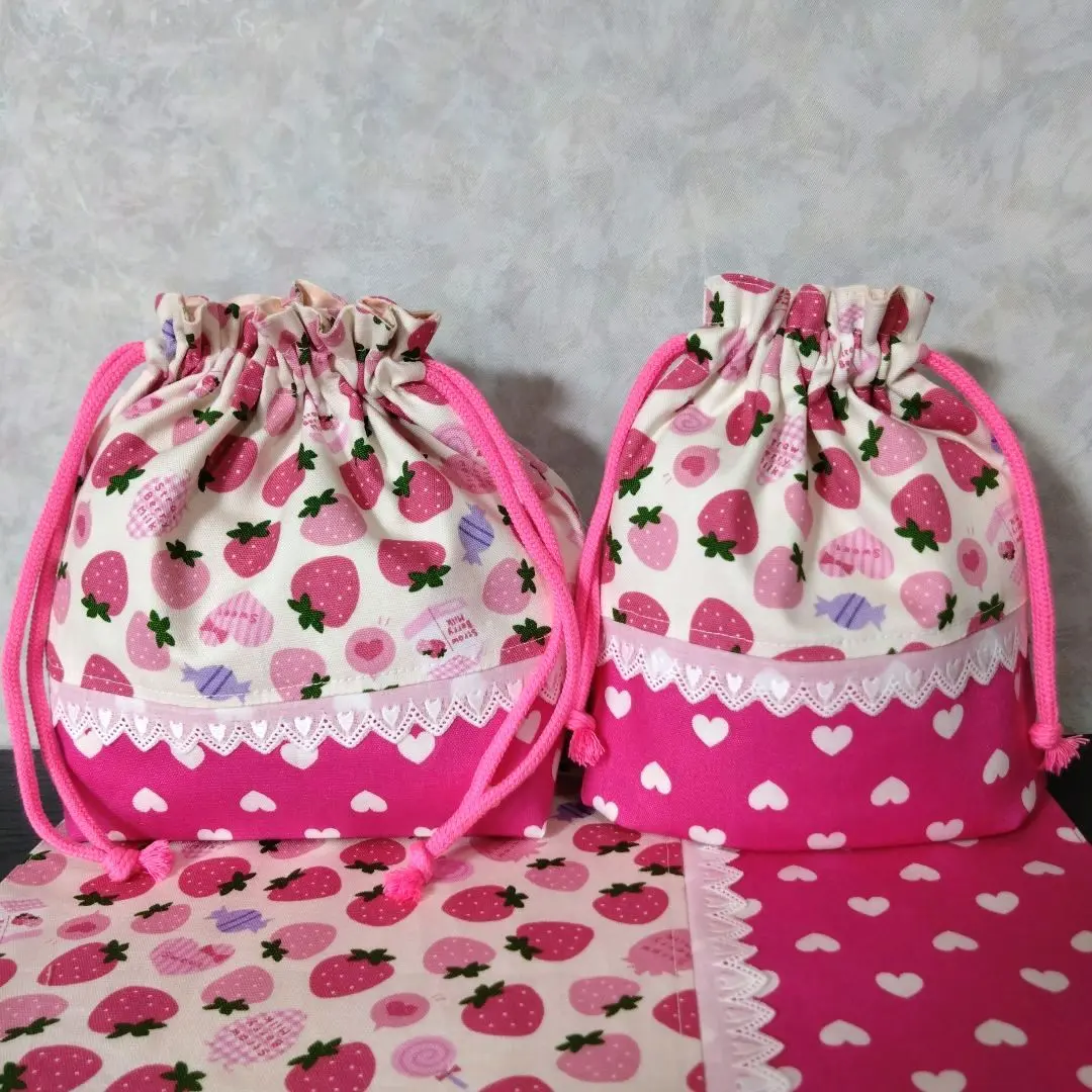 Thumbnail of Lunch bag, cup bag, and placemat 3-piece set: Strawberry Milk & Dot Pattern