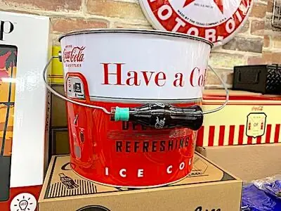 K495 非売品レトロ コカコーラ 蓋付きゴミ箱 ダストボックス マグネット付き 2025年最新】コカコーラ ゴミ箱の人気アイテム - メルカリ