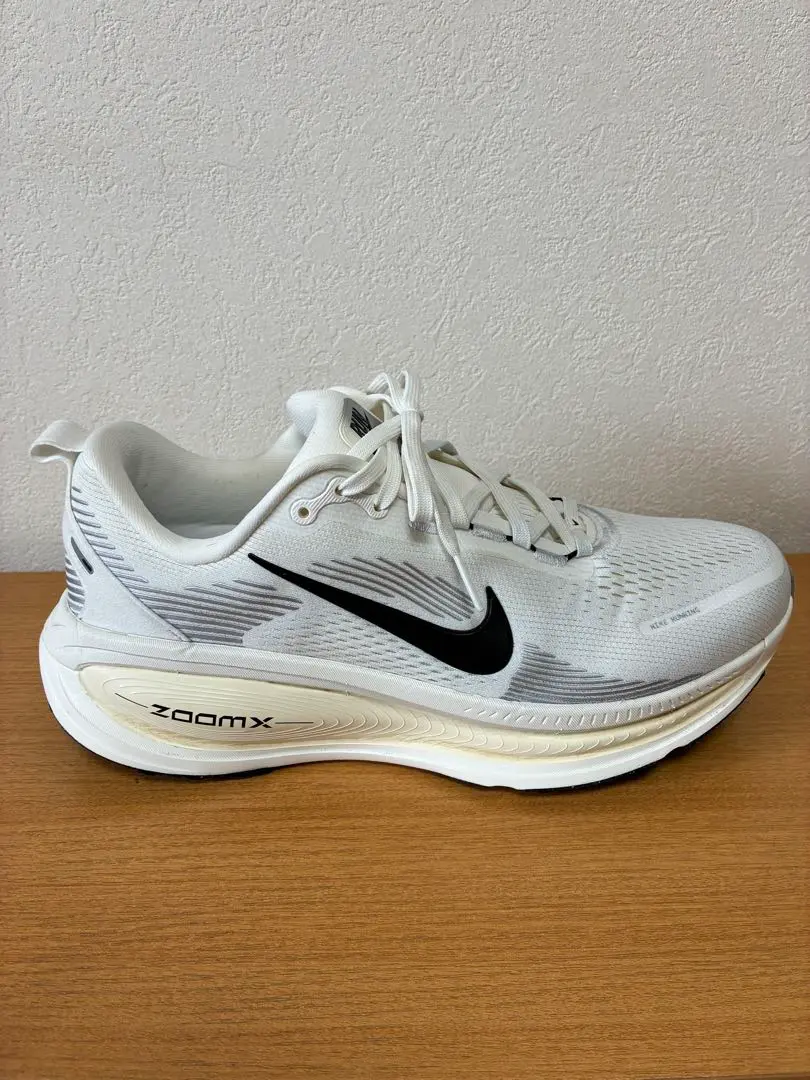 ナイキ ズーム ボメロ 18 メンズ28.5㎝　中古美品 2025年最新】Yahoo!オークション -nike zoom vomeroの中古品