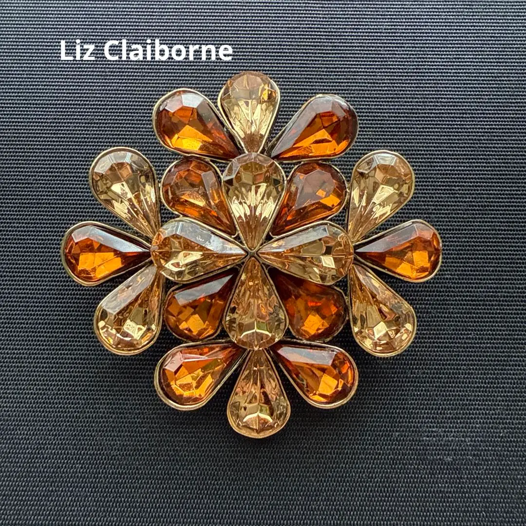 葉っぱデサインブローチ RiZ CIaborne Liz Claiborne Leaf Brooch Gold-tone Abalone - jewelry - by