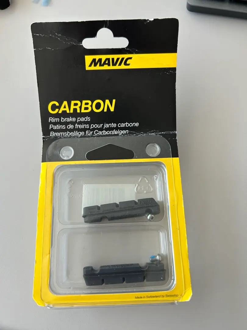 MAVIC カーボン用リムブレーキパッド 2セット 未使用 固定ネジ欠