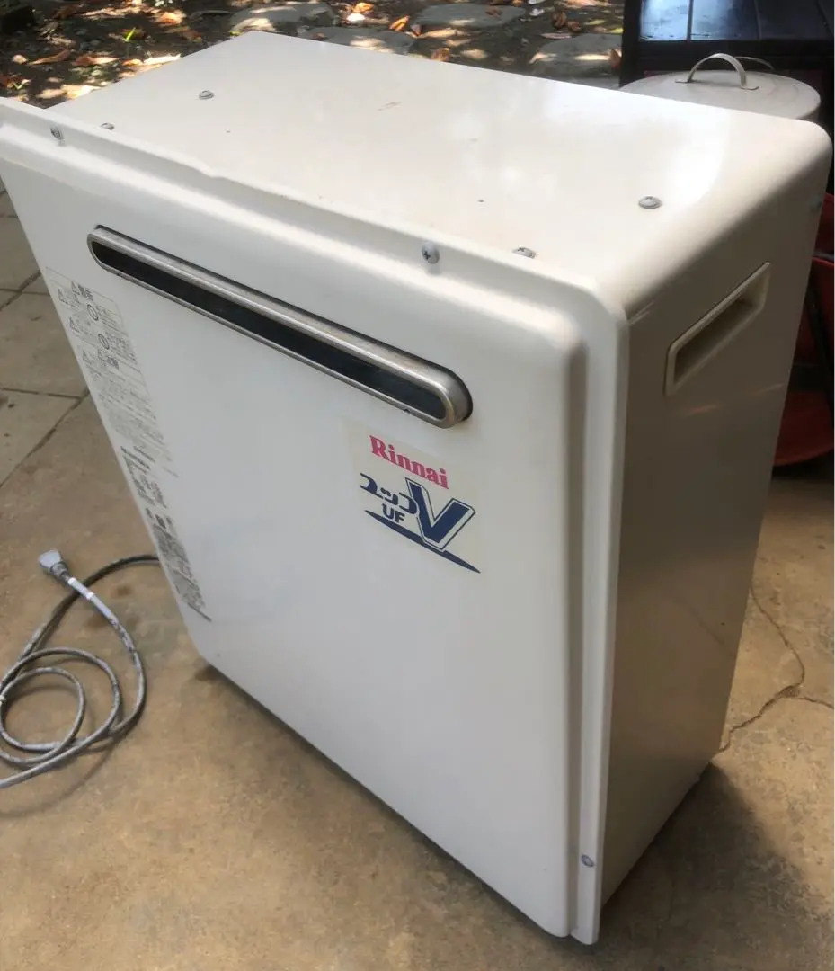 【新品未使用】リンナイ壁掛型ガス給湯暖房用熱源機 RUFH-A1610AFF RUFH-A1610AFF(A) - 屋内設置（上方給排気FF式） | リンナイ