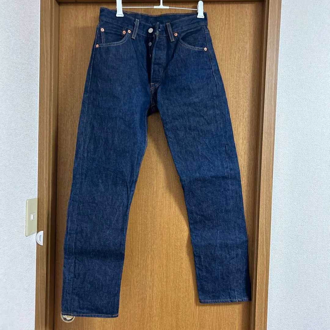 李維斯 501 深藍色 直筒牛仔褲 的縮圖