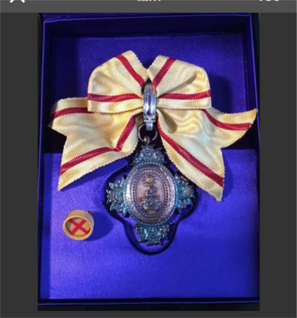 極美品 勲五等宝冠章（箱のみ）共箱付き 勲章 徽章 当時物 現状品 i-img1200x900-