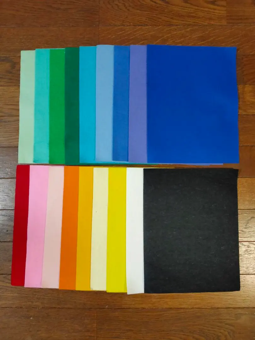 Thumbnail of Felt Fabric 18-Piece Set, Colorful