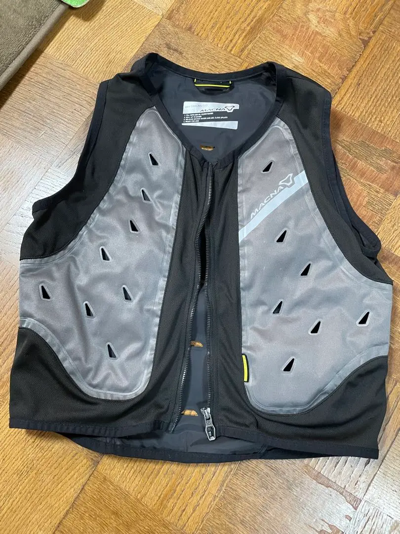 S Mサイズ　マクナ クーリング ベスト エボ MACNA EVO 冷却ベスト 楽天市場】MACNA MACNA Cooling vest Evo（クーリング ベスト