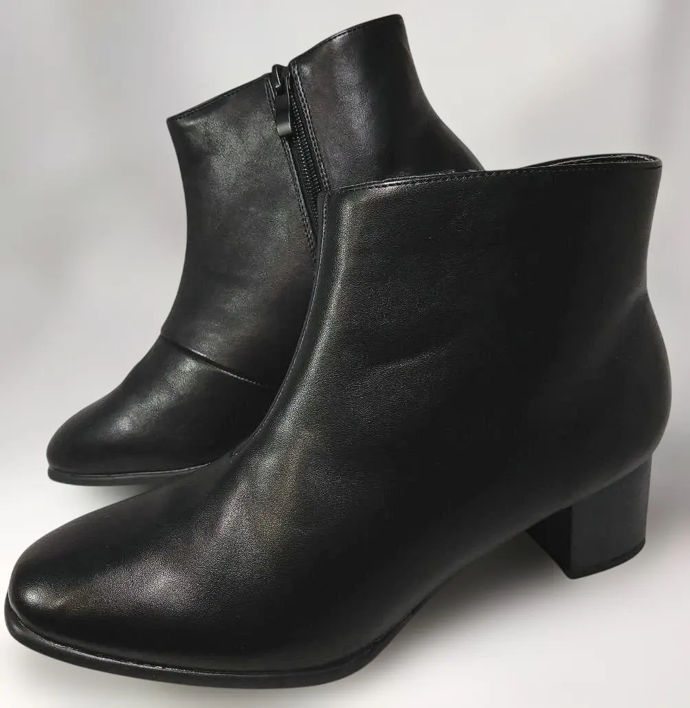 Thumbnail of ☆ Fuwaraku ☆ Side Zipper Square Toe Boots 25.0cm 3E