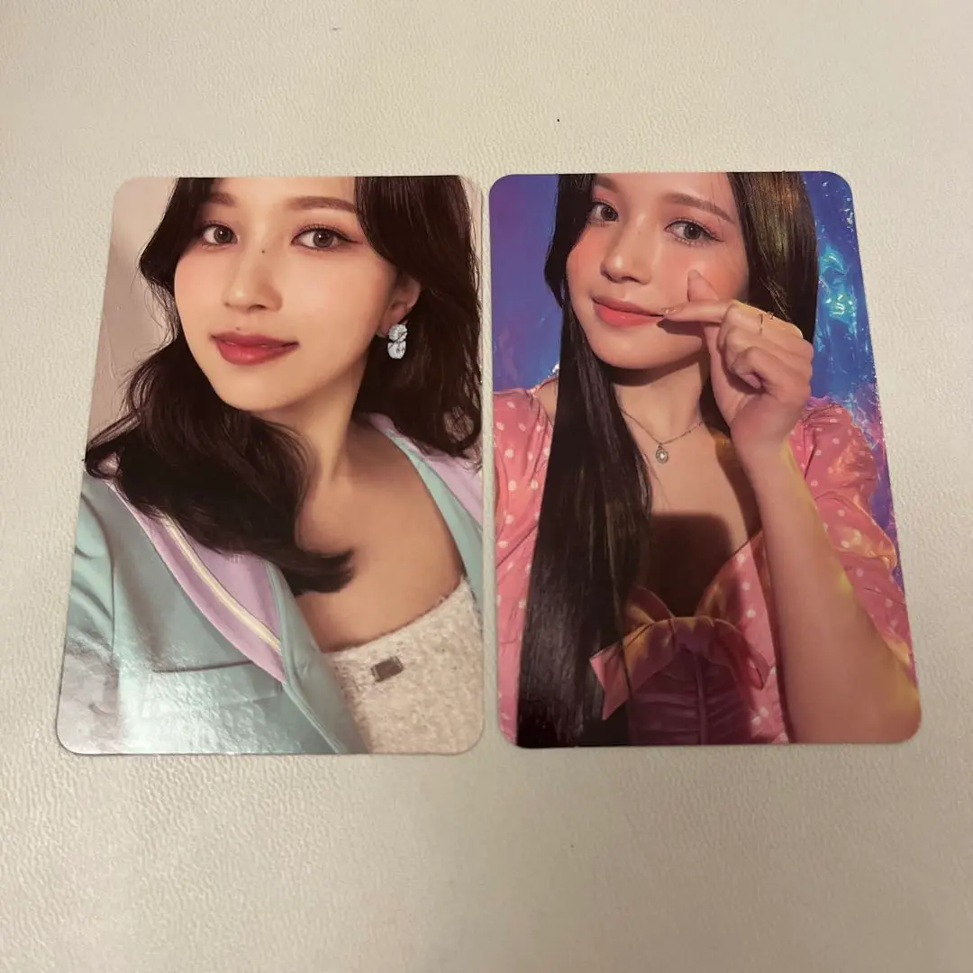 Thumbnail of TWICE Mina trading card set of 2
