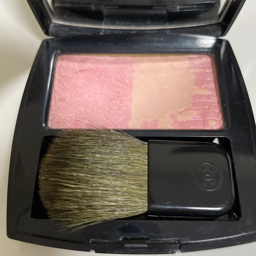 Thumbnail of CHANEL Les Beiges Blush - 10 Tweed Pink