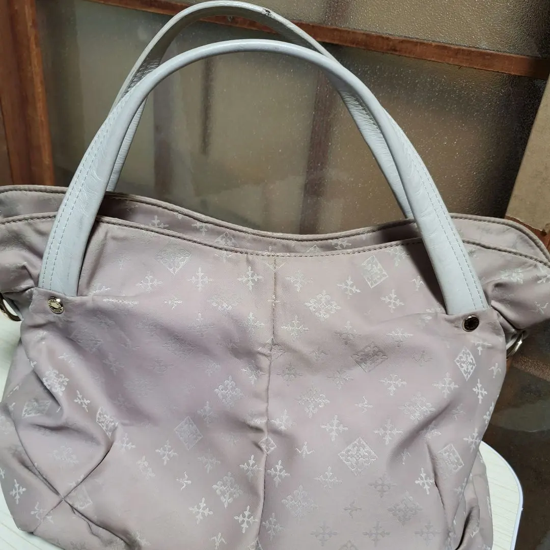 Thumbnail of russet, tote bag, beige