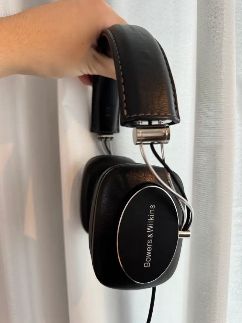 Bowers & Wilkins(B&W) P7 有線ヘッドホン リケーブル付き B&W【P7】Bowers&Wilkins ヘッドフォン ヘッドホン 有線 箱付き