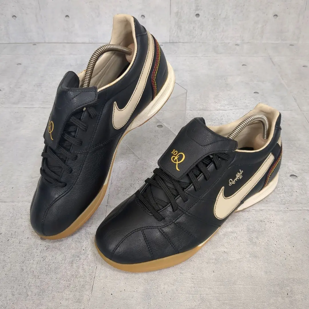 未使用✨　NIKE ナイキ　ティエンポ　ロナウジーニョ　25.5 2025年最新】ロナウジーニョ ティエンポの人気アイテム - メルカリ
