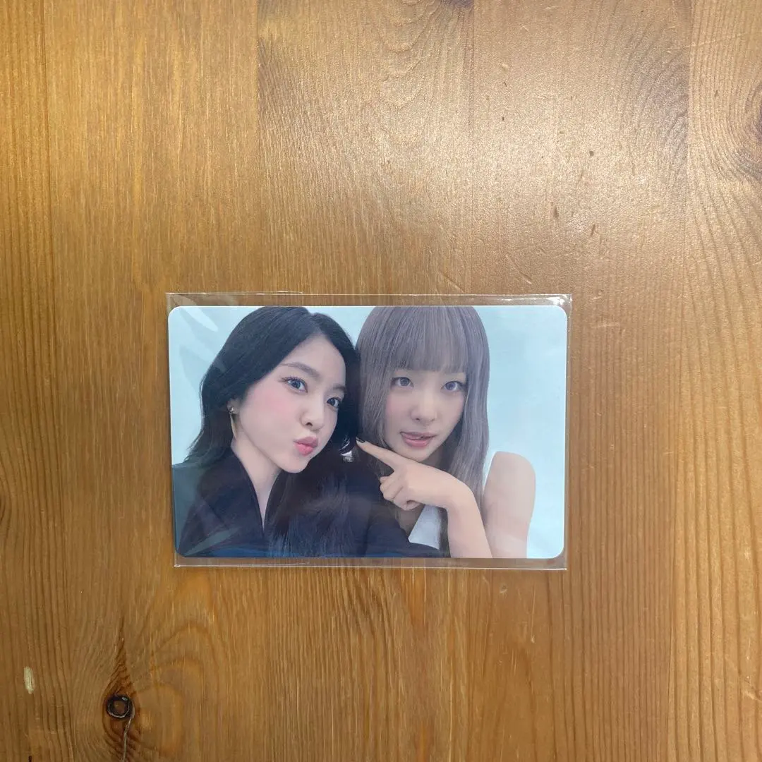 Thumbnail of Irene Seulgi BALANCE Upgrade Benefit Trading Card