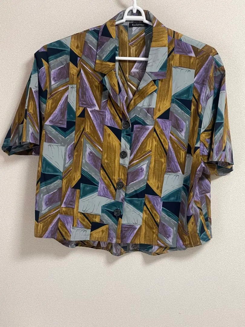 Thumbnail of [M] Price reduced from 1800 to 1480. Open collar shirt, women's, abstract painting pattern.