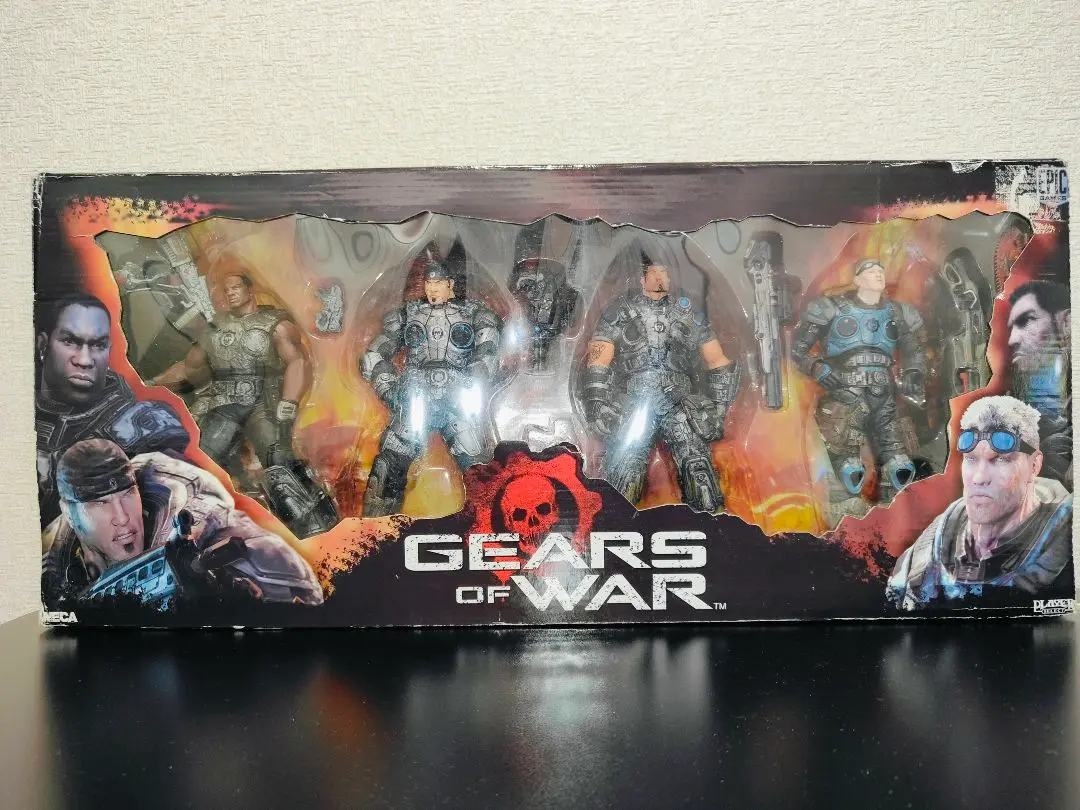 NECA GEARS Of War 7インチフィギュア　4体セット Amazon.com: McFarlane Toys Gears of War 4 JD Fenix 7