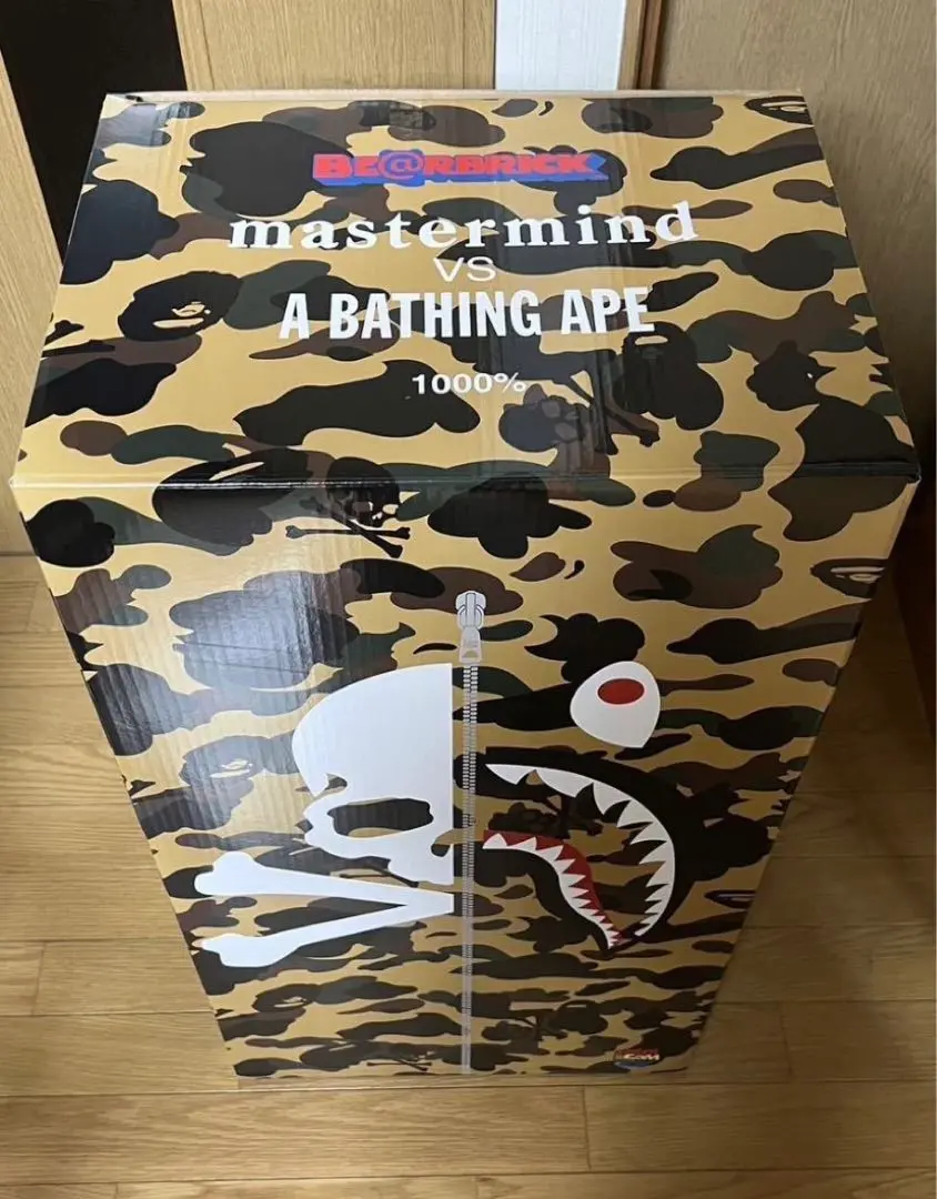 MASTERMIND VS A BATHING APE ベアブリック 1000% mastermind VS BAPE® BE@RBRICK 1000% | bape.com