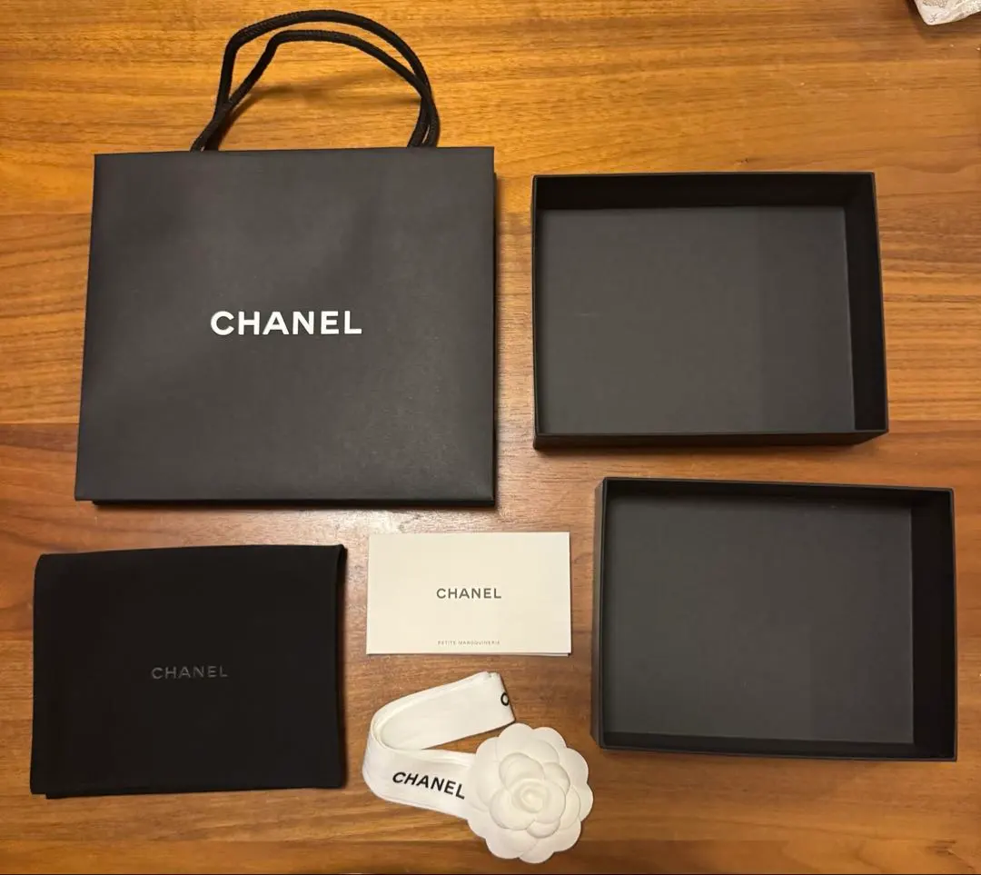 Thumbnail of CHANEL Chanel wallet empty box shopping bag ribbon camellia