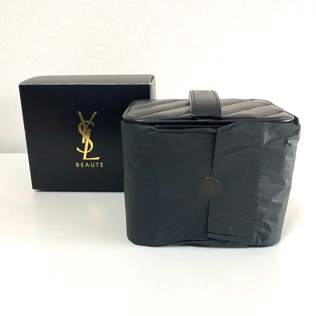 YSL イヴ・サンローラン　ノエルギフト限定　ヴァニティポーチ  メイクボックス YSL イヴ・サンローラン ノエルギフト限定 ヴァニティポーチ