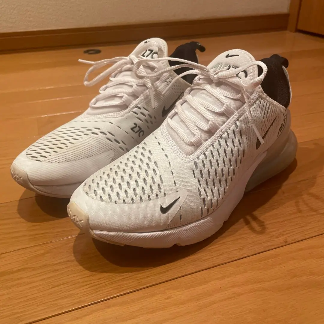 お値下げ❗美品❗ナイキ エアマックス270C