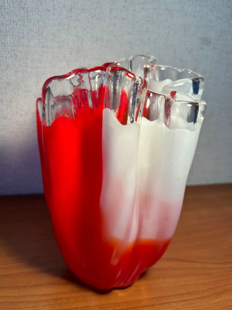 Thumbnail of Showa Retro ☆ Flower Vase Red and White Vase ☆ Frills