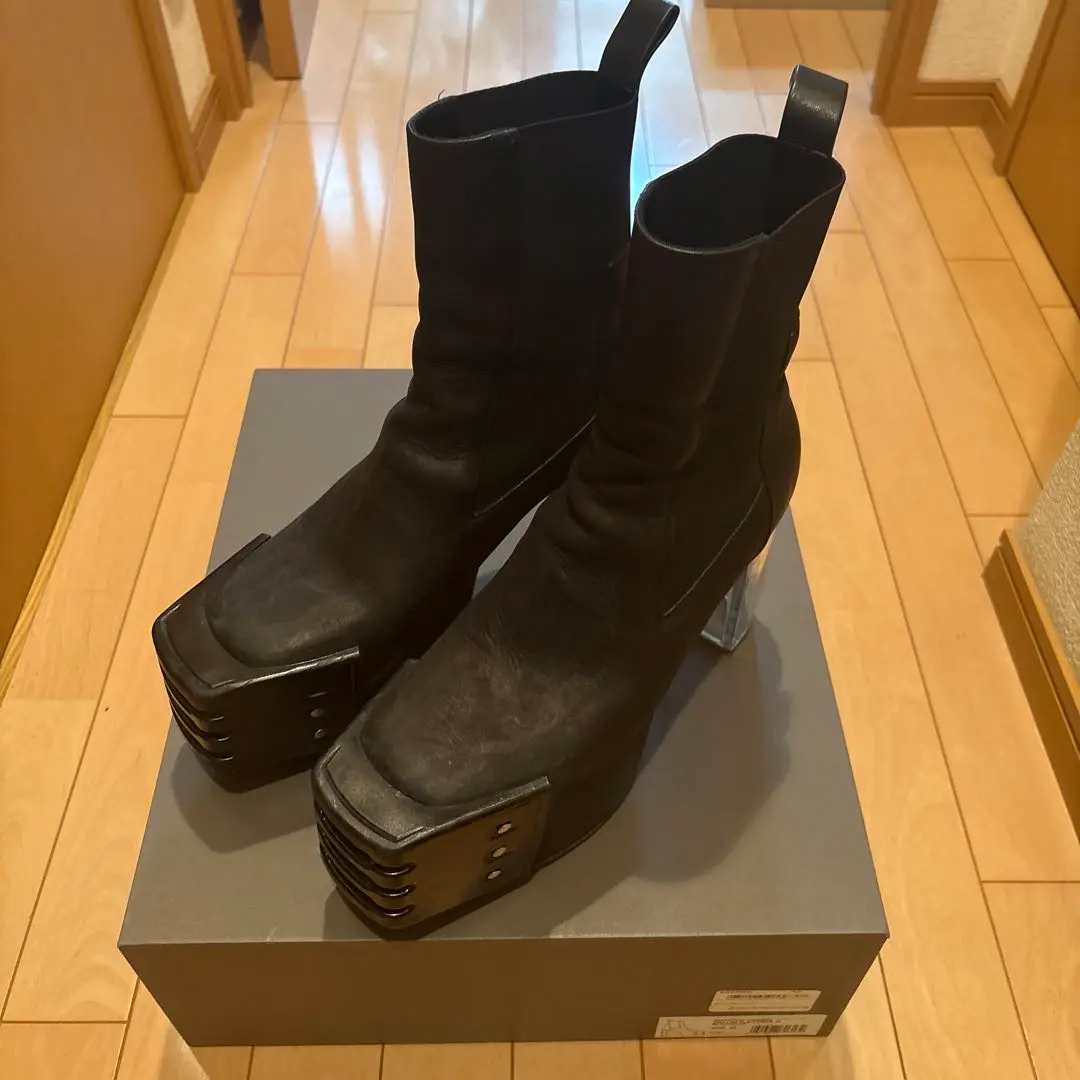 2025年最新】kissbootsの人気アイテム - メルカリ