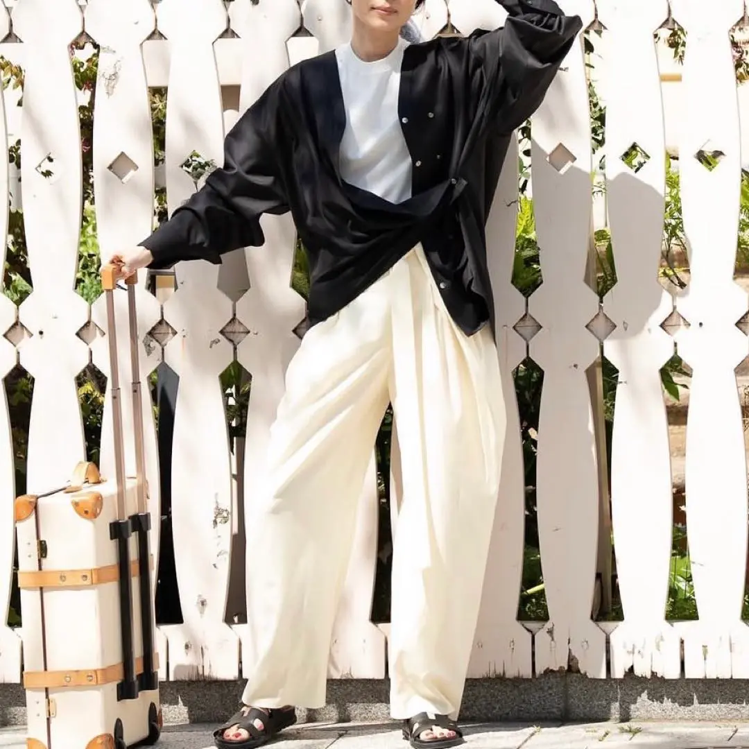 新品未使用　deres デレス　drape pants ドレープパンツ　ホワイト 新品未使用 deres デレス drape pants ドレープパンツ ホワイト