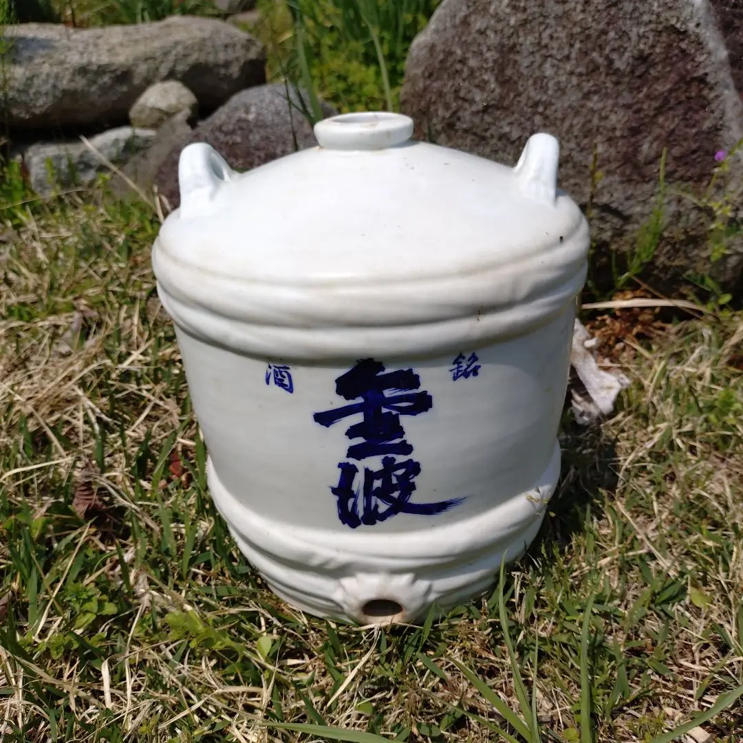 一斗樽　陶磁器製酒樽　窓の雪　昭和レトロポップ　かわいい酒樽　特大サイズオブジェ 一斗樽 陶磁器製酒樽 窓の雪 昭和レトロポップ かわいい酒樽
