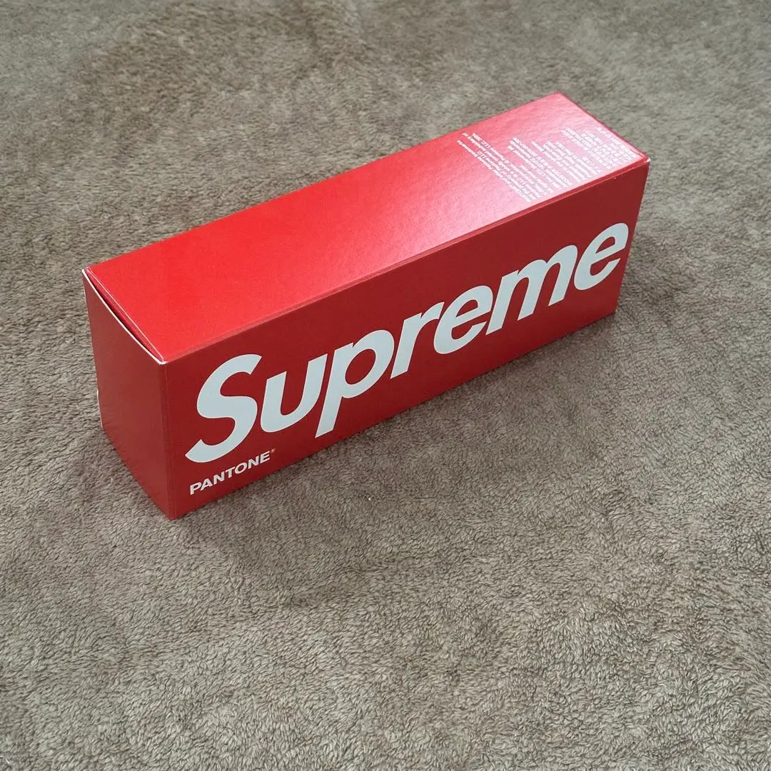 2025年最新】SUPREME アート用品の人気アイテム - メルカリ