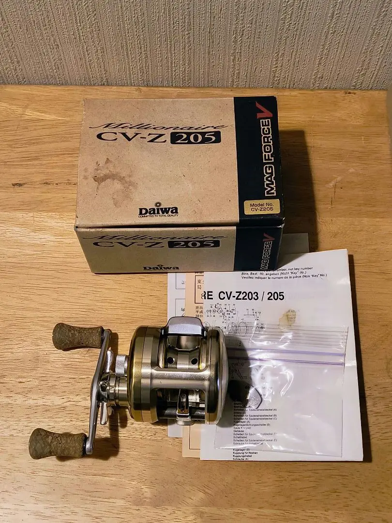 Daiwa Millionaire CV-Z 205 リール Daiwa Millionaire CV-Z 205 Body Bait Reel Fishing /AT4450/11