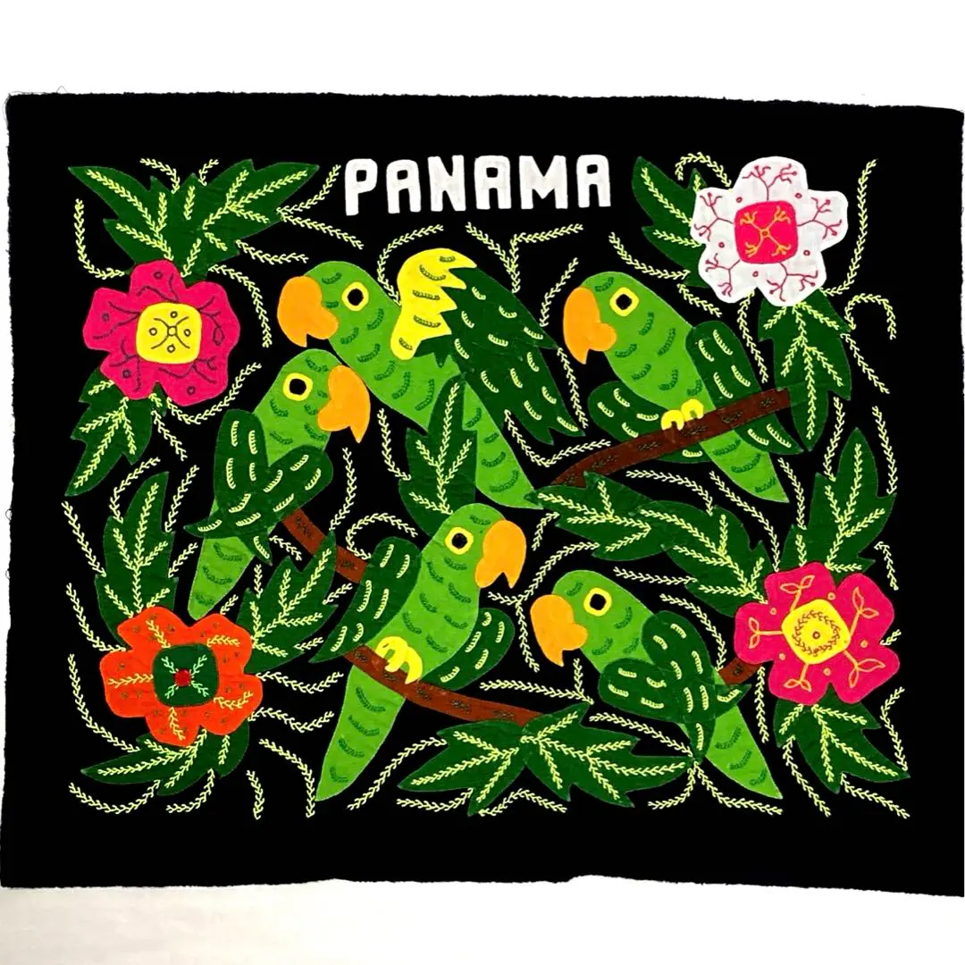Panama パナマ　モラ　刺繍　飾り布　ヴィンテージ Panama パナマ モラ刺繍 飾り布 ヴィンテージ - メルカリ