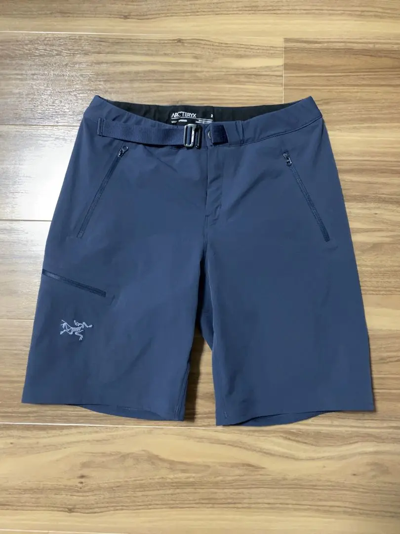 アークテリクス　ハーフパンツ　ショートパンツ　レディース　Arc'teryx ARC'TERYXのショートパンツ – moderate