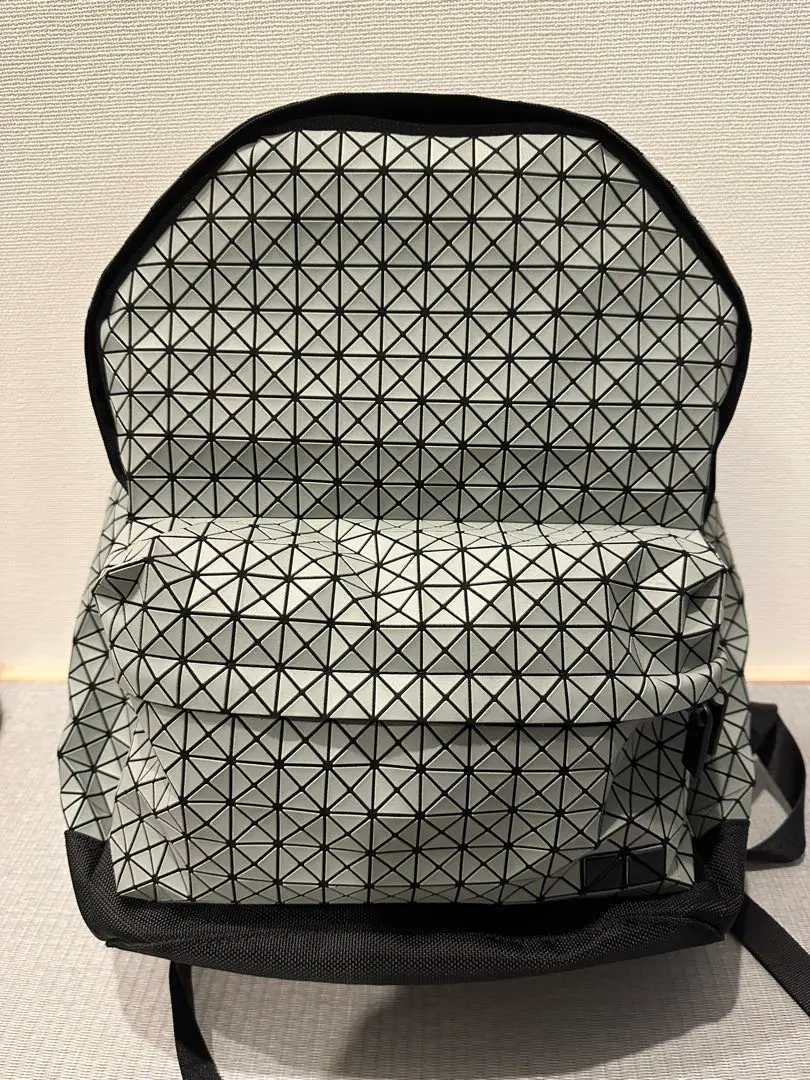 良品 ISSEY MIYAKE 2726 BAOBAO バオバオ リュック 2025年最新】BAOBAO ISSEYMIYAKE レディース リュック・バック