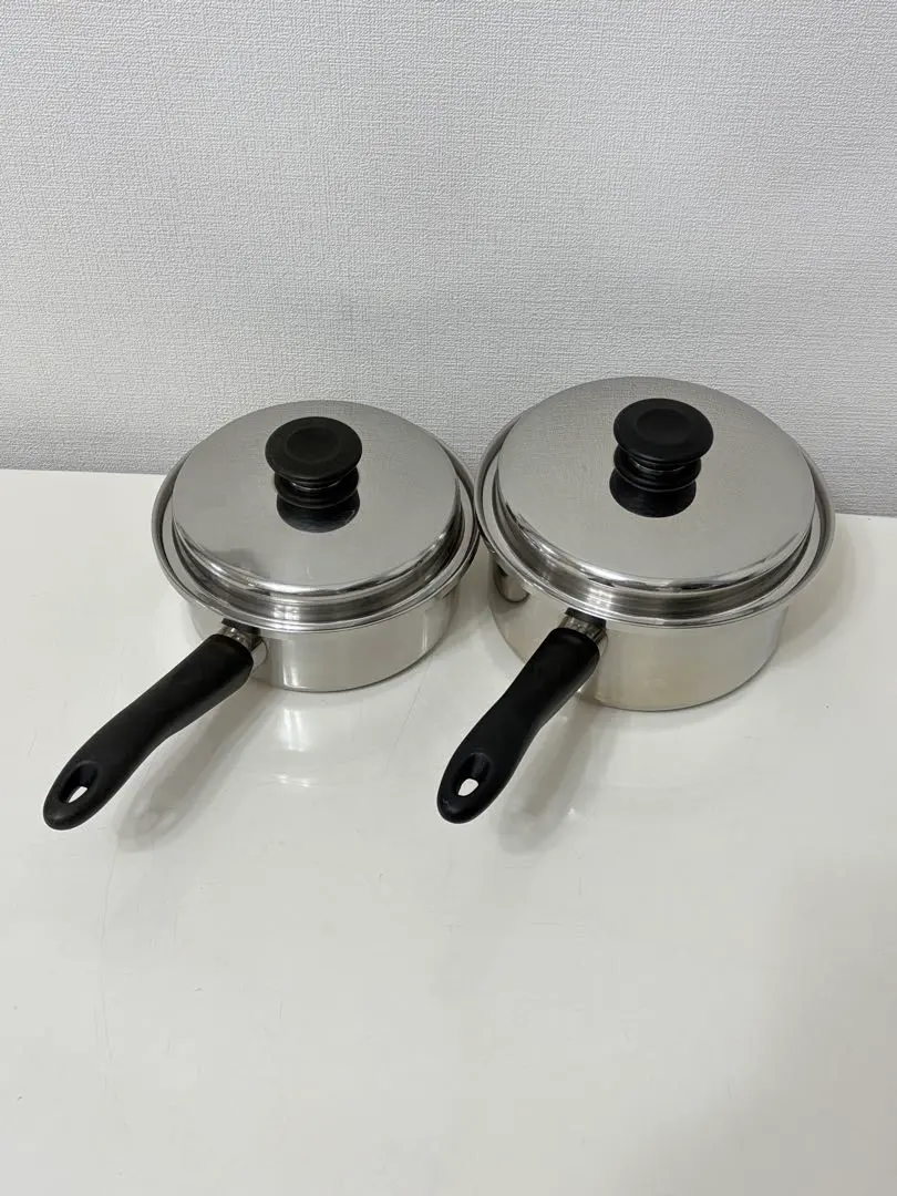 Thumbnail of Amway Large and Medium Saucepan Set
