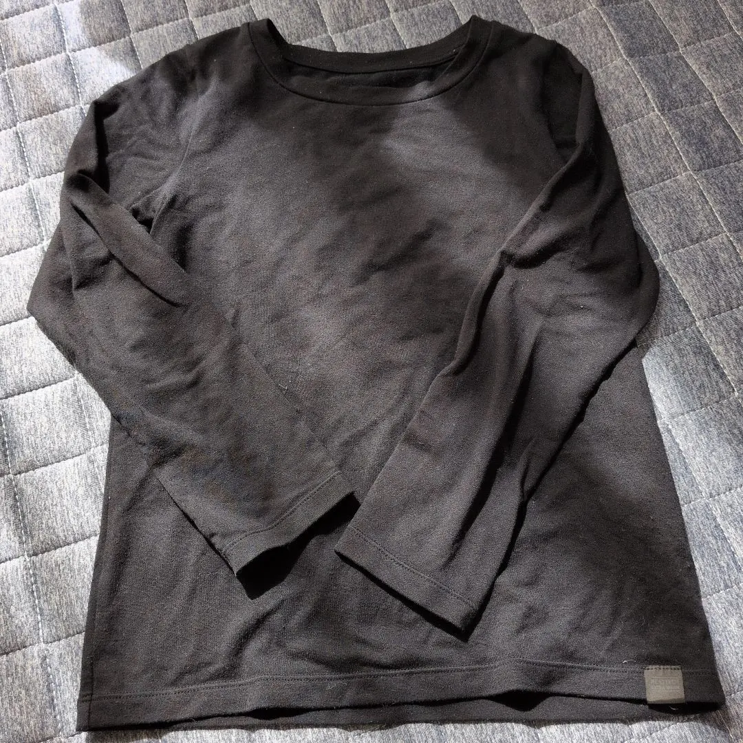 Thumbnail of HEATTECH EXTRA WARM Undershirt 130