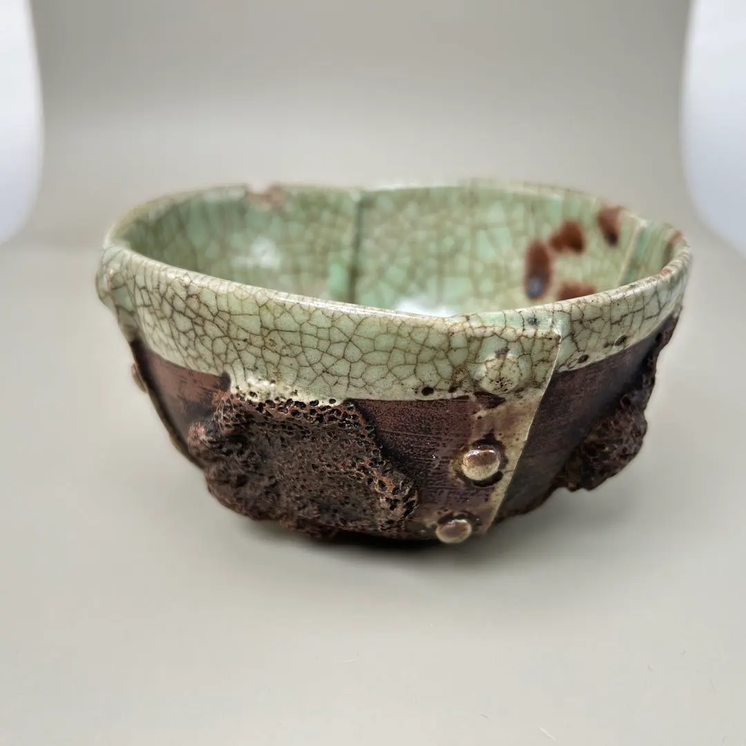 ZJ908 時代物 タイ古陶 サワンカローク青磁鳥（青磁動物）・黒褐釉馬・宋胡録黒褐釉双耳象壺 三点☆東南アジア古美術置物骨董 ◇御泓軒◇『漢時代 青銅器 鍍金 鳳鳥置物 』極細工・古賞